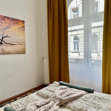 Weinerhouse Design Apartment Budapeste Exterior foto