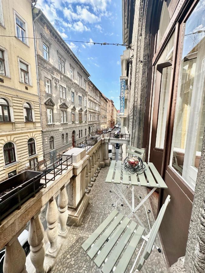 Weinerhouse Design Apartment Budapeste Exterior foto