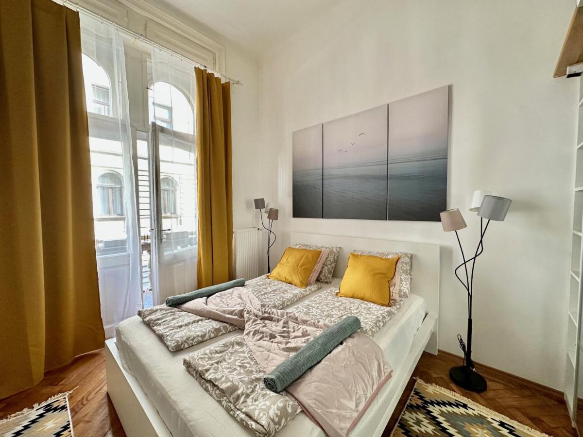 Weinerhouse Design Apartment Budapeste Exterior foto